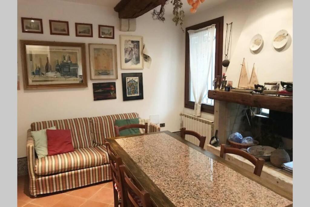 Appartamento Tipico Con Corte Privata Venezia Eksteriør bilde